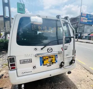 Mazda Bongo Lion Face 2004 Van (Used)