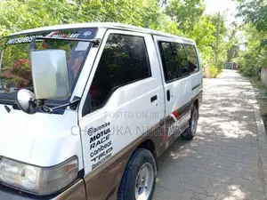 Mitsubishi PO5 1991 Van (Used)