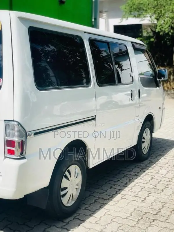 Mazda Bongo 2007 Van (Used)