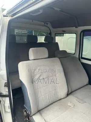 Suzuki Every 2004 Van (Used)