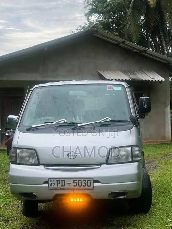 Nissan Vanette 2010 Van (Used)