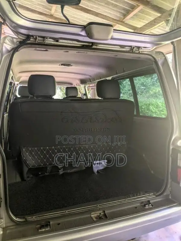 Nissan Vanette 2010 Van (Used)