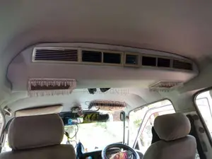 Mazda Brawny 2004 Van (Used)
