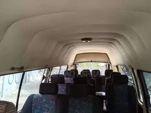 Toyota Shell 1992 Van (Used)
