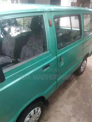 Suzuki Omni 2004 Van (Used)
