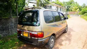 Nissan Serena 1993 Van (Used)
