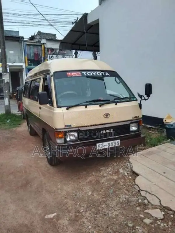 Toyota Shell 1992 Van (Used)