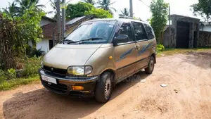 Nissan Serena 1993 Van (Used)