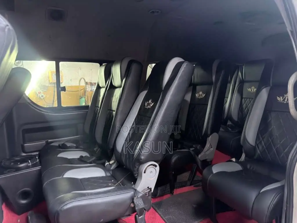Micro Kdh High Roof 2014 Van (Used)