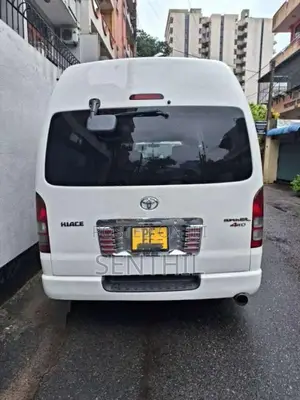 Toyota KDH 2007 Van (Used)