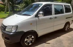 Toyota KR42 2000 Van (Used)