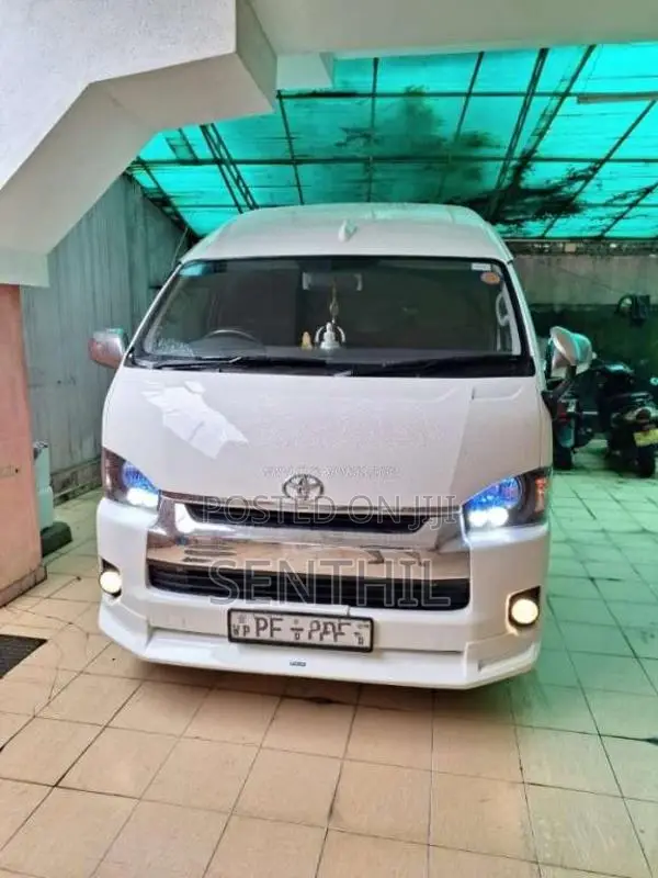 Toyota KDH 2007 Van (Used)