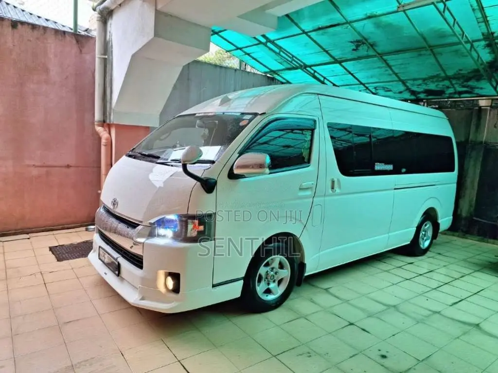 Toyota KDH 2007 Van (Used)