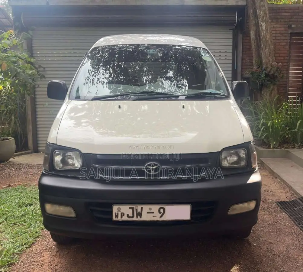 Toyota Noah CR42 1999 Van (Used)