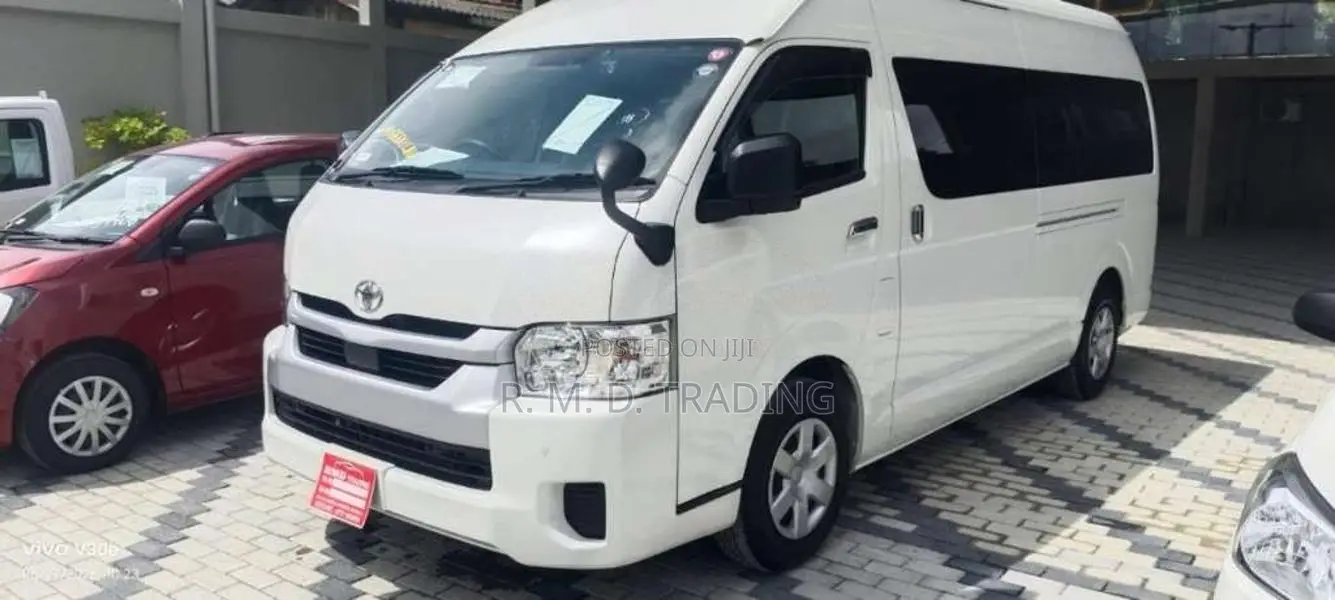 Toyota GDH 2023 Van Unregistered (Recondition)