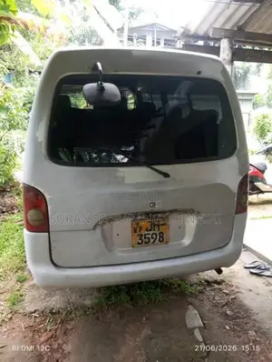 Hyundai H100 2000 Van (Used)