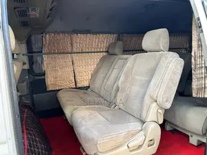 Nissan Caravan 2000 Van (Used)