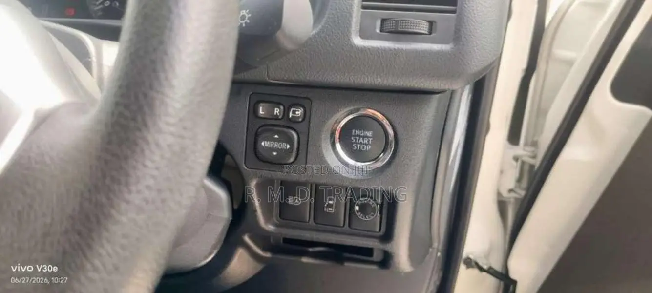 Toyota GDH 2023 Van Unregistered (Recondition)