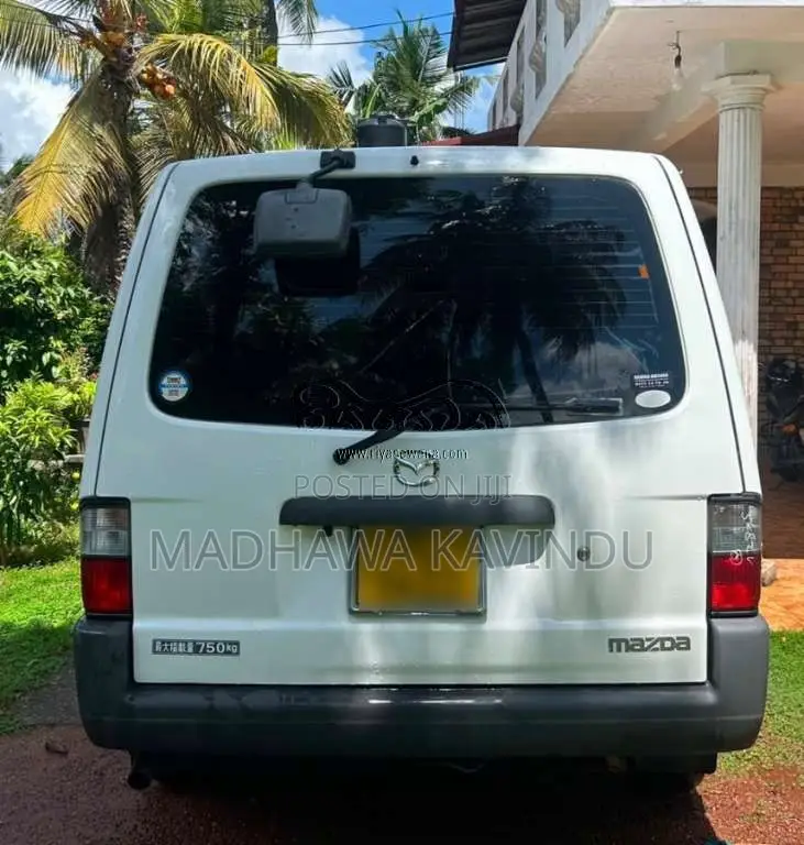 Mazda Bongo 2005 Van (Used)
