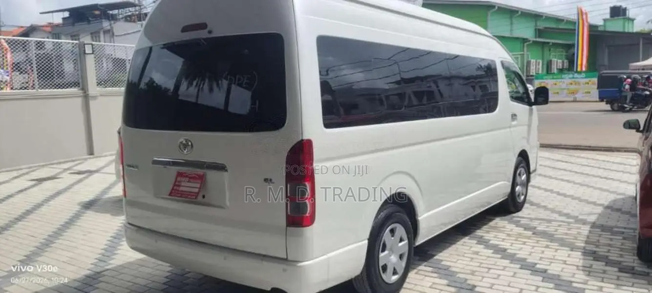 Toyota GDH 2023 Van Unregistered (Recondition)
