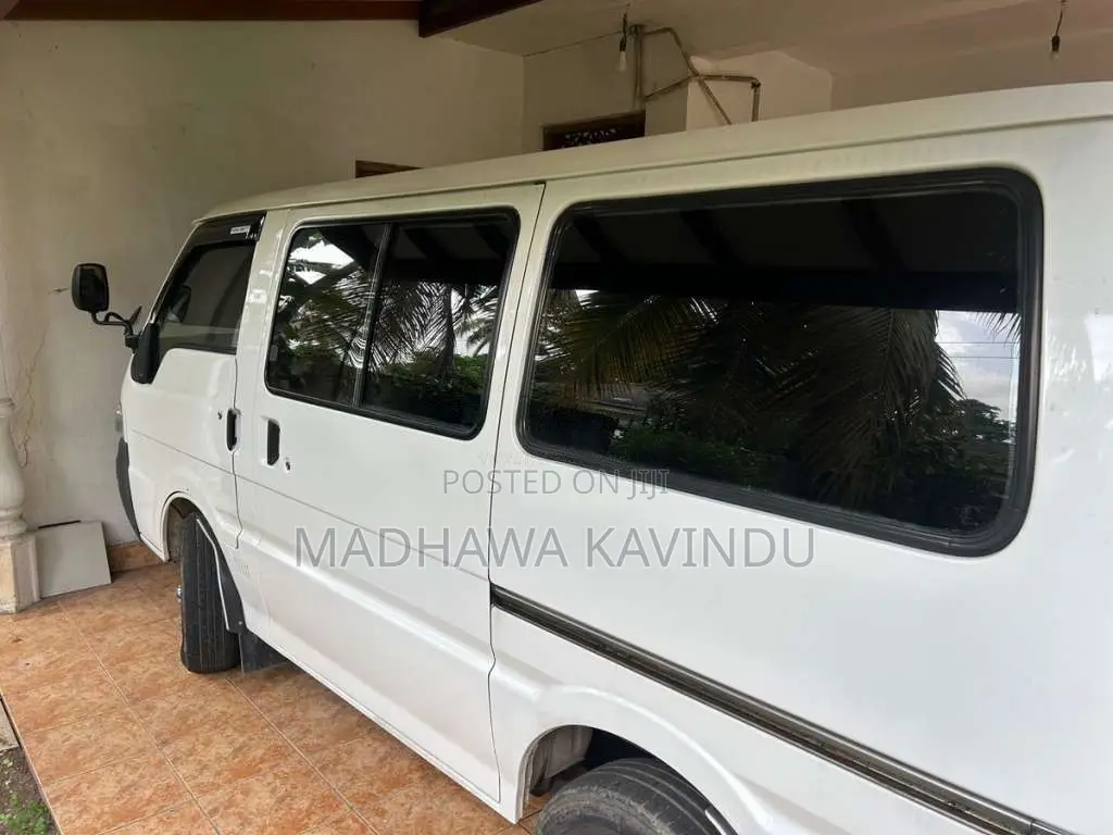 Mazda Bongo 2005 Van (Used)
