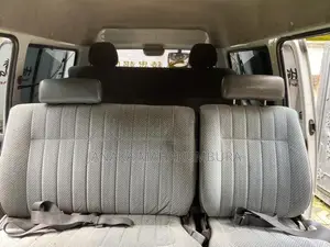 Nissan Lion Face 2006 Van (Used)