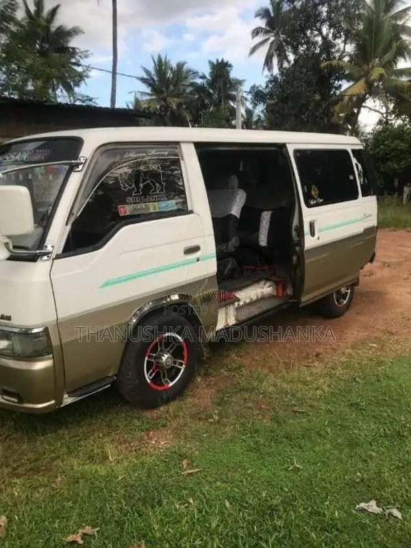 Nissan Caravan 1997 Van (Used)