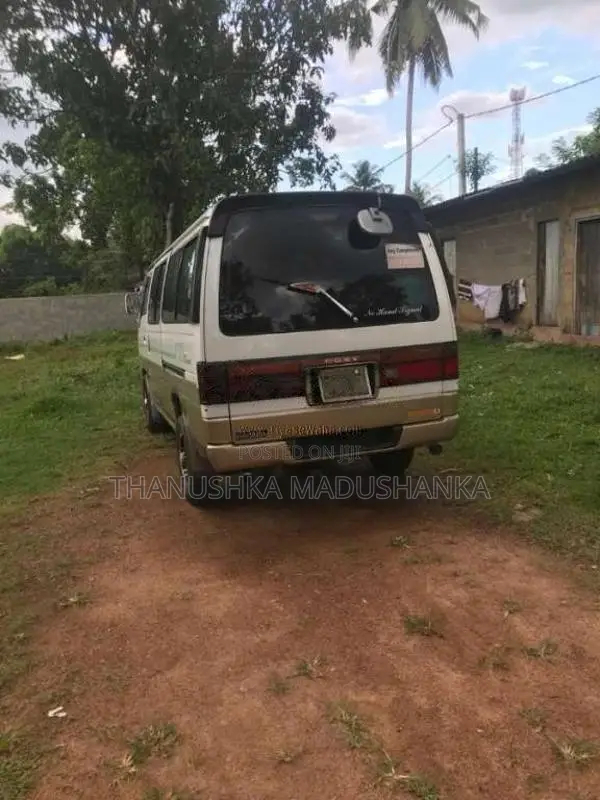 Nissan Caravan 1997 Van (Used)