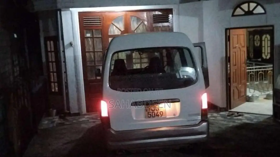 Subaru Subaru 2004 Van (Used)