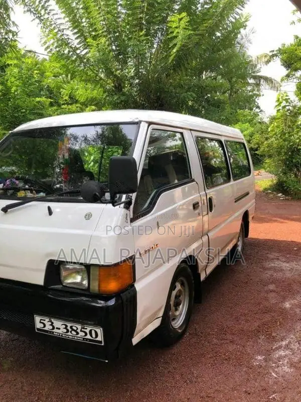 Mitsubishi Delica 1993 Van (Used)