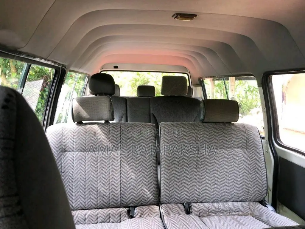 Mitsubishi Delica 1993 Van (Used)