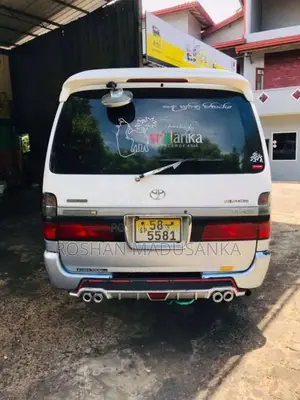 Toyota Dolphin 1992 Van (Used)
