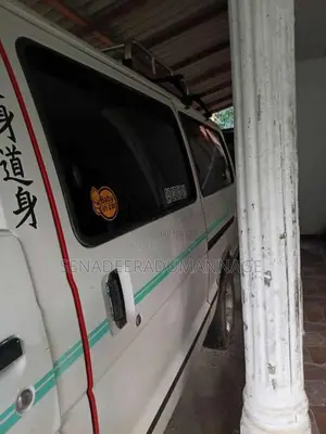 Toyota HIACE 1988 Van (Used)