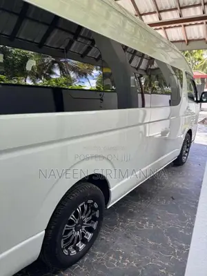 Toyota HIACE GDH 223B GL 2023 Van (Used)