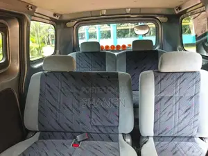 Nissan NV200 2011 Van (Used)