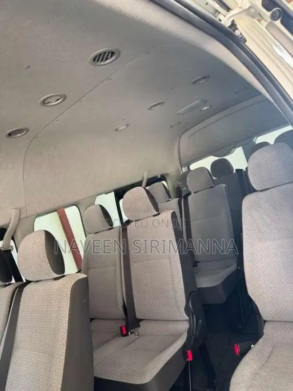Toyota HIACE GDH 223B GL 2023 Van (Used)