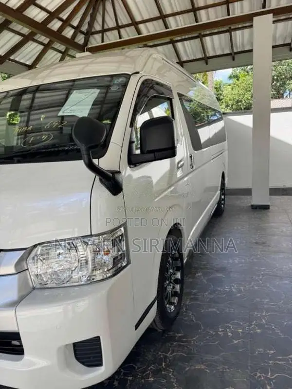 Toyota HIACE GDH 223B GL 2023 Van (Used)