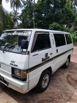 Mitsubishi Delica 1980 Van (Used)