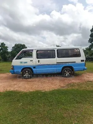 Toyota HIACE 1986 Van (Used)