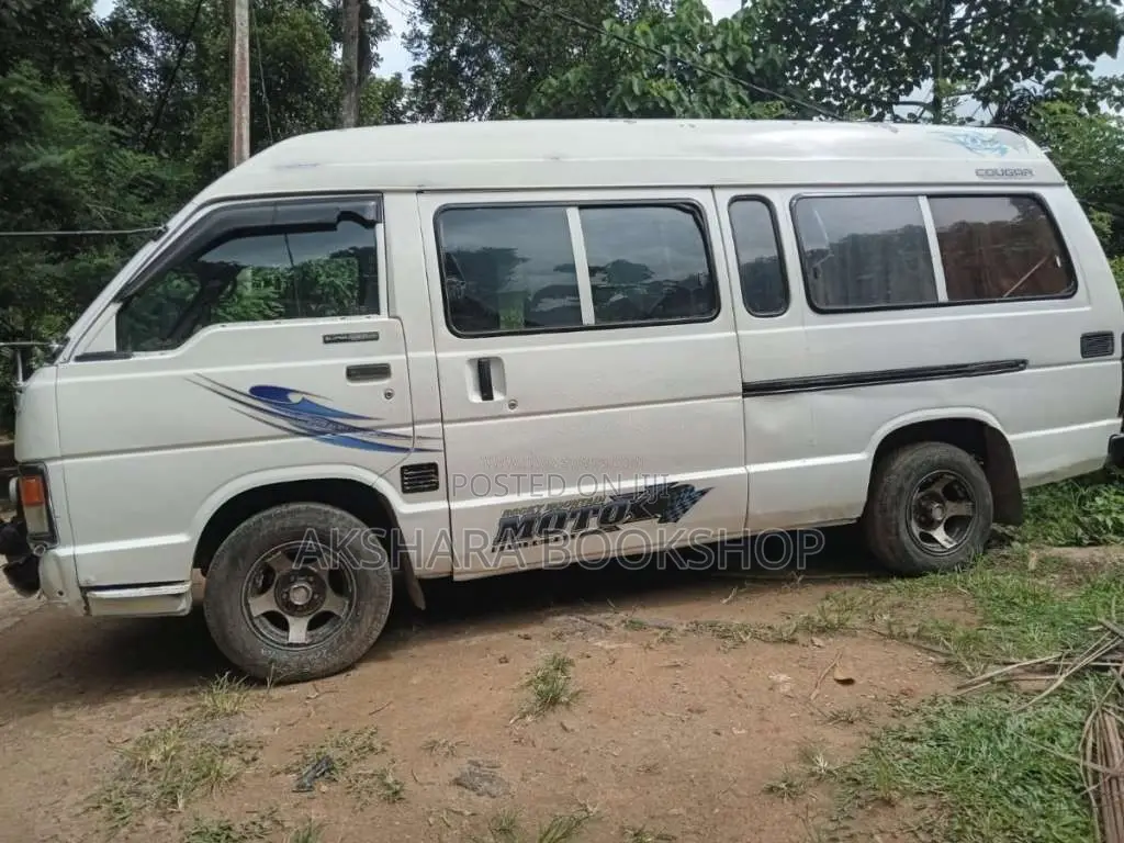 Toyota Shell 1983 Van (Used)