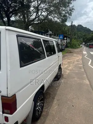 Mitsubishi L300 1984 Van (Used)