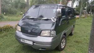 Nissan Vanette Lion Face 2000 Van (Used)