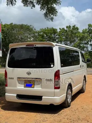 Toyota HIACE SUPER GL 2013 Van (Used)