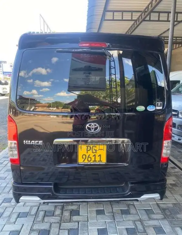 Toyota Kdh 201 Dark Prime 2015 Van (Used)