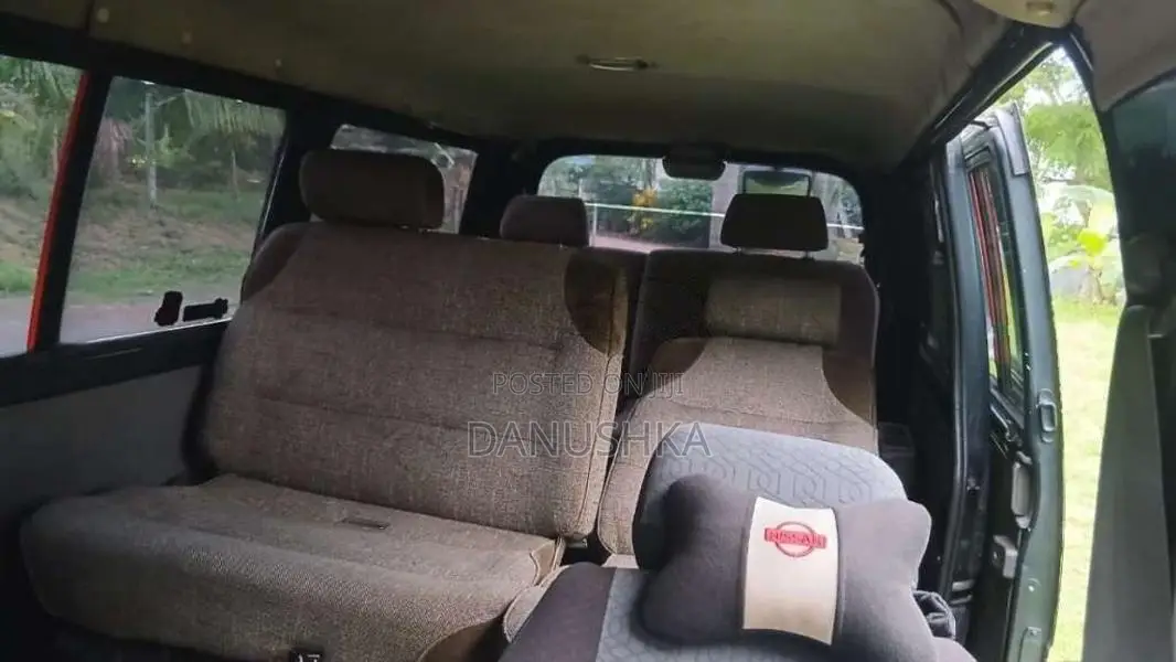Nissan Vanette Lion Face 2000 Van (Used)