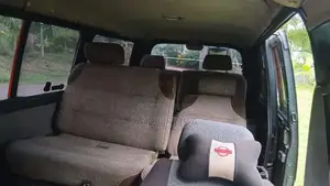 Nissan Vanette Lion Face 2000 Van (Used)