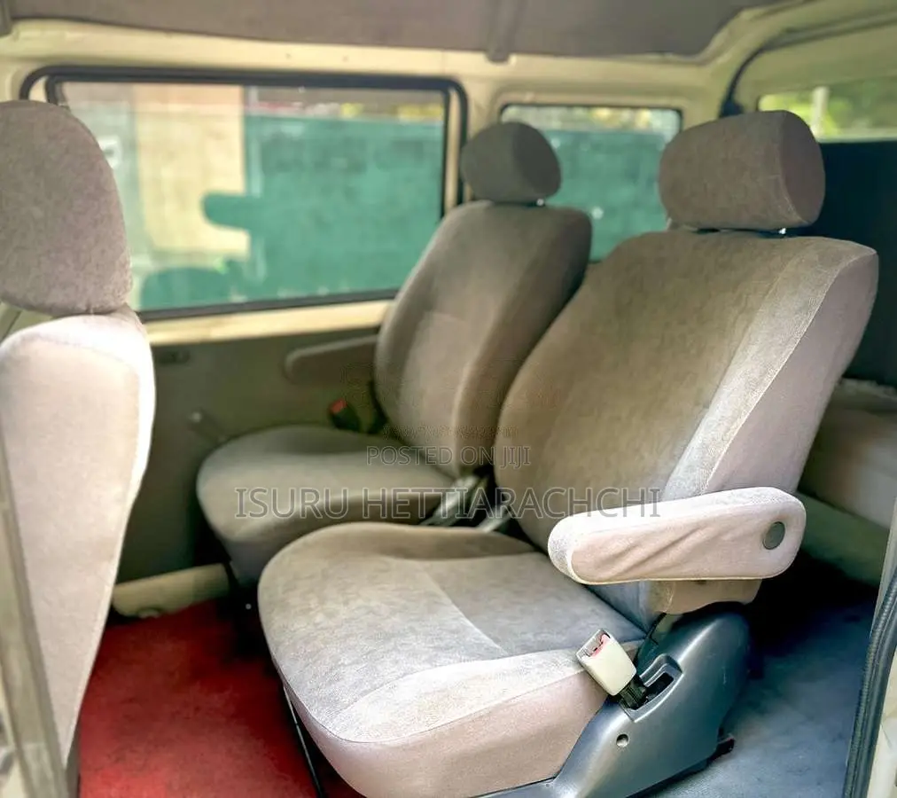 Mitsubishi MiniCab 2015 Van (Used)
