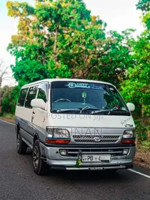 Toyota Dolphin 2008 Van (Used)