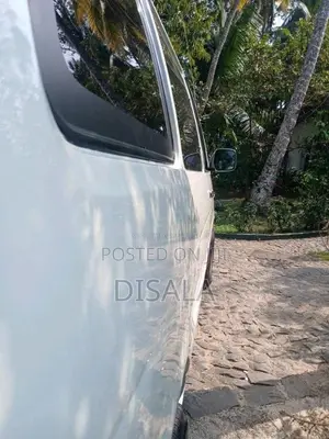 Toyota Noah 1997 Van (Used)