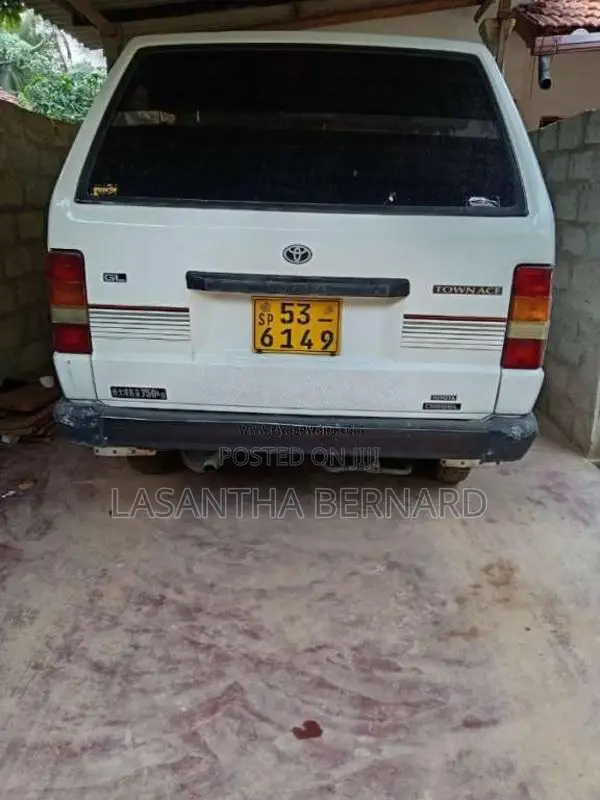 Toyota TownAce 1989 Van (Used)